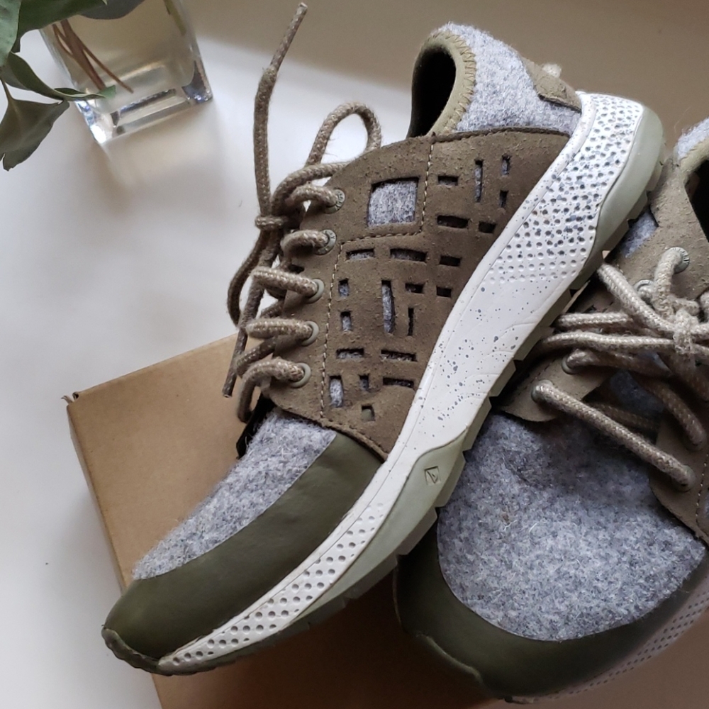 Sperry Olive Seas sports